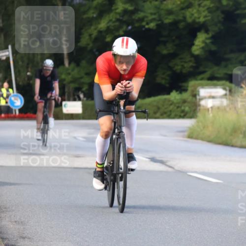 25.08.2024 - Elbe Triathlon Hamburg Fuchs,  Jonas http://msf.ph/oto/6837579 25.08.2024 08:50:52 Radfahren 68, 62 meine-sportfotos.de