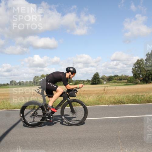 25.08.2024 - Elbe Triathlon Hamburg Fuchs,  Jonas http://msf.ph/oto/6837595 25.08.2024 10:43:30 Radfahren 785, 775, 1415, 721, 1455, 457, 1464 meine-sportfotos.de