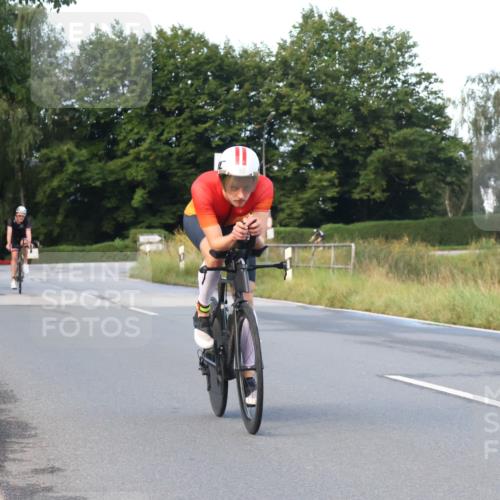 25.08.2024 - Elbe Triathlon Hamburg Fuchs,  Jonas http://msf.ph/oto/6837603 25.08.2024 08:50:53 Radfahren 68, 62 meine-sportfotos.de