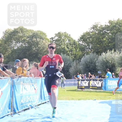 25.08.2024 - Elbe Triathlon Hamburg H.Heesch http://msf.ph/oto/6837605 25.08.2024 10:22:07 Ziel 84 meine-sportfotos.de
