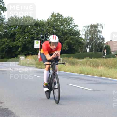 25.08.2024 - Elbe Triathlon Hamburg Fuchs,  Jonas http://msf.ph/oto/6837607 25.08.2024 08:50:53 Radfahren 68, 62 meine-sportfotos.de