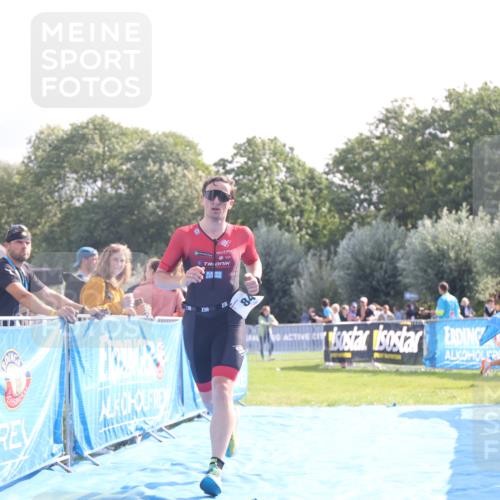 25.08.2024 - Elbe Triathlon Hamburg H.Heesch http://msf.ph/oto/6837615 25.08.2024 10:22:07 Ziel 84 meine-sportfotos.de
