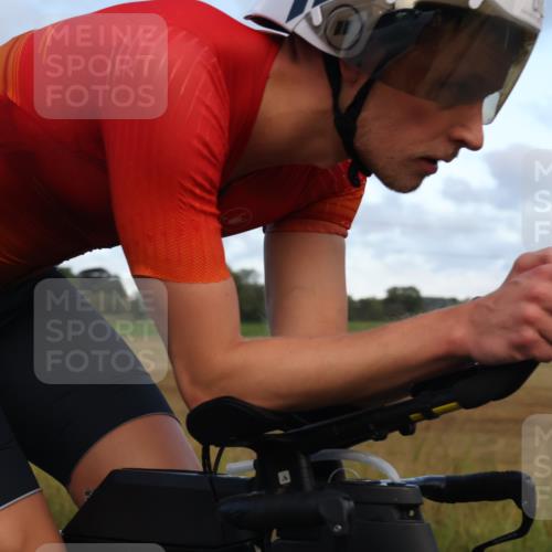 25.08.2024 - Elbe Triathlon Hamburg Fuchs,  Jonas http://msf.ph/oto/6837624 25.08.2024 08:50:53 Radfahren 68, 62 meine-sportfotos.de