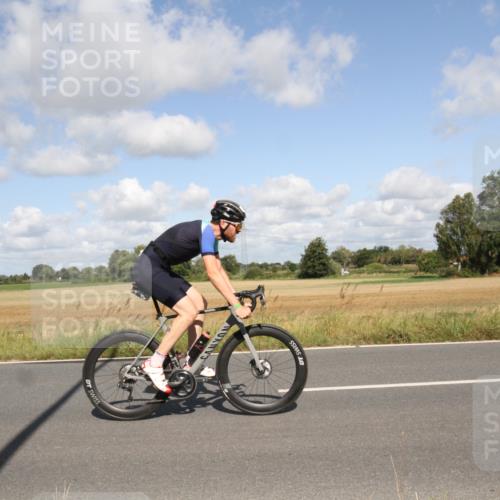 25.08.2024 - Elbe Triathlon Hamburg Fuchs,  Jonas http://msf.ph/oto/6837627 25.08.2024 10:43:48 Radfahren 641, 724, 764, 1467 meine-sportfotos.de