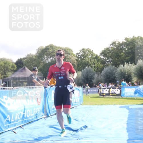 25.08.2024 - Elbe Triathlon Hamburg H.Heesch http://msf.ph/oto/6837628 25.08.2024 10:22:08 Ziel 84 meine-sportfotos.de