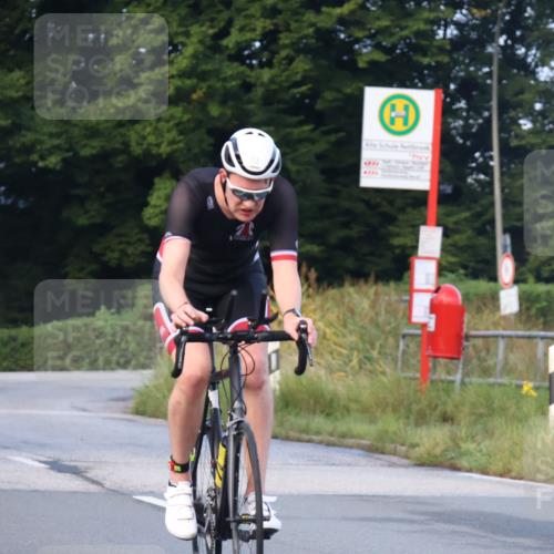 25.08.2024 - Elbe Triathlon Hamburg Fuchs,  Jonas http://msf.ph/oto/6837631 25.08.2024 08:50:55 Radfahren 68, 62, 164 meine-sportfotos.de