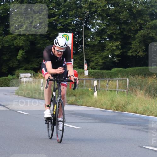 25.08.2024 - Elbe Triathlon Hamburg Fuchs,  Jonas http://msf.ph/oto/6837639 25.08.2024 08:50:55 Radfahren 68, 62, 164 meine-sportfotos.de