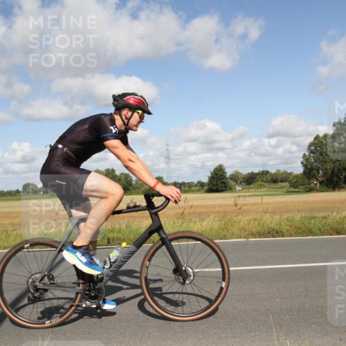 25.08.2024 - Elbe Triathlon Hamburg Fuchs,  Jonas http://msf.ph/oto/6837643 25.08.2024 10:43:57 Radfahren 764, 1467, 589, 630, 1845 meine-sportfotos.de