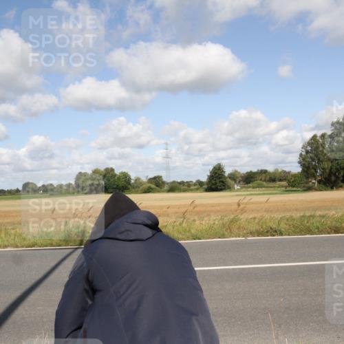 25.08.2024 - Elbe Triathlon Hamburg Fuchs,  Jonas http://msf.ph/oto/6837664 25.08.2024 10:45:10 Radfahren 720, 523, 681 meine-sportfotos.de