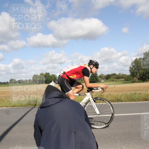 25.08.2024 - Elbe Triathlon Hamburg Fuchs,  Jonas http://msf.ph/oto/6837667 25.08.2024 10:45:13 Radfahren 681, 1402 meine-sportfotos.de