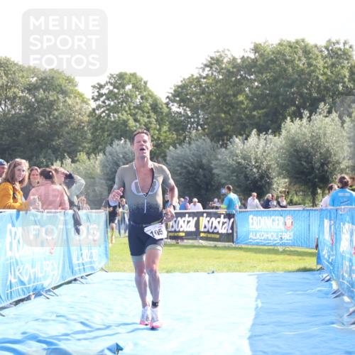 25.08.2024 - Elbe Triathlon Hamburg H.Heesch http://msf.ph/oto/6837682 25.08.2024 10:22:23 Ziel 37, 105 meine-sportfotos.de