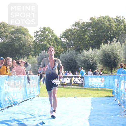 25.08.2024 - Elbe Triathlon Hamburg H.Heesch http://msf.ph/oto/6837690 25.08.2024 10:22:23 Ziel 37, 105 meine-sportfotos.de
