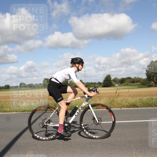 25.08.2024 - Elbe Triathlon Hamburg Fuchs,  Jonas http://msf.ph/oto/6837700 25.08.2024 10:45:33 Radfahren 1442, 494, 453, 697, 1465 meine-sportfotos.de