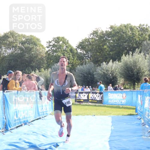 25.08.2024 - Elbe Triathlon Hamburg H.Heesch http://msf.ph/oto/6837707 25.08.2024 10:22:23 Ziel 37, 105 meine-sportfotos.de