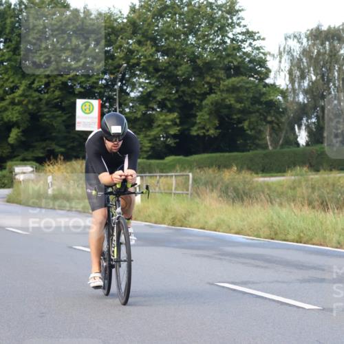 25.08.2024 - Elbe Triathlon Hamburg Fuchs,  Jonas http://msf.ph/oto/6837712 25.08.2024 08:51:02 Radfahren 164 meine-sportfotos.de