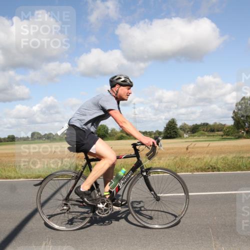 25.08.2024 - Elbe Triathlon Hamburg Fuchs,  Jonas http://msf.ph/oto/6837722 25.08.2024 10:45:41 Radfahren 453, 697, 1465, 787, 663, 719, 753 meine-sportfotos.de