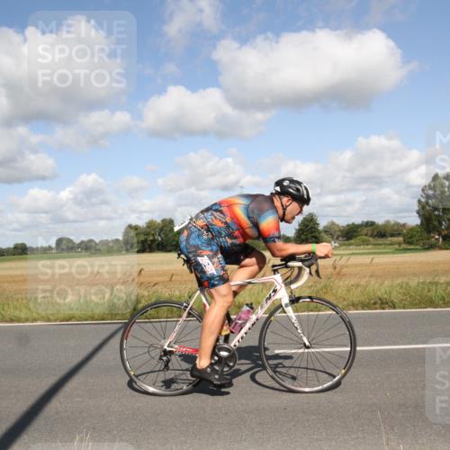 25.08.2024 - Elbe Triathlon Hamburg Fuchs,  Jonas http://msf.ph/oto/6837735 25.08.2024 10:45:43 Radfahren 697, 1465, 787, 663, 719, 753, 636 meine-sportfotos.de
