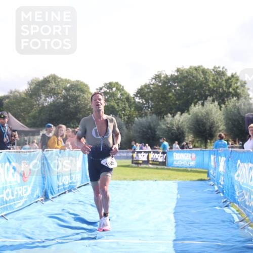 25.08.2024 - Elbe Triathlon Hamburg H.Heesch http://msf.ph/oto/6837737 25.08.2024 10:22:24 Ziel 37, 105 meine-sportfotos.de