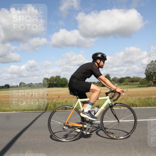 25.08.2024 - Elbe Triathlon Hamburg Fuchs,  Jonas http://msf.ph/oto/6837744 25.08.2024 10:45:47 Radfahren 787, 663, 719, 753, 636, 777, 1450 meine-sportfotos.de