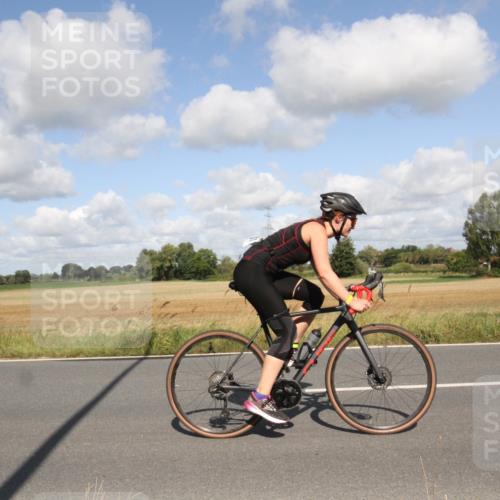 25.08.2024 - Elbe Triathlon Hamburg Fuchs,  Jonas http://msf.ph/oto/6837759 25.08.2024 10:46:01 Radfahren 501, 1408 meine-sportfotos.de