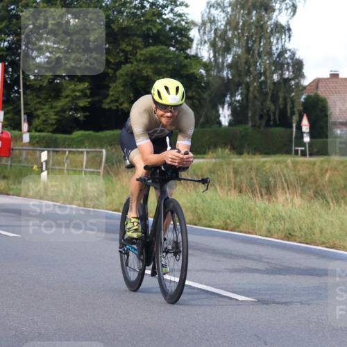 25.08.2024 - Elbe Triathlon Hamburg Fuchs,  Jonas http://msf.ph/oto/6837761 25.08.2024 08:51:22 Radfahren 106 meine-sportfotos.de