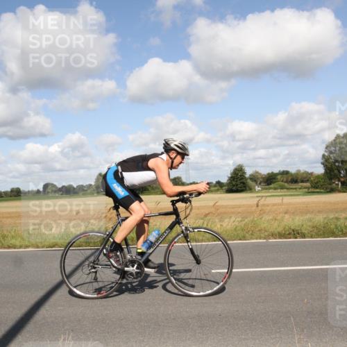 25.08.2024 - Elbe Triathlon Hamburg Fuchs,  Jonas http://msf.ph/oto/6837766 25.08.2024 10:46:03 Radfahren 501, 1408, 680 meine-sportfotos.de
