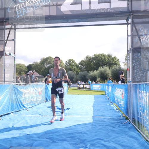 25.08.2024 - Elbe Triathlon Hamburg H.Heesch http://msf.ph/oto/6837767 25.08.2024 10:22:24 Ziel 37, 105 meine-sportfotos.de
