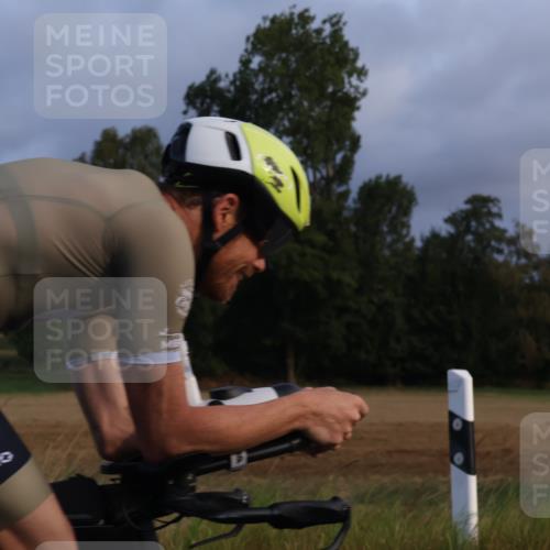 25.08.2024 - Elbe Triathlon Hamburg Fuchs,  Jonas http://msf.ph/oto/6837791 25.08.2024 08:51:23 Radfahren 106 meine-sportfotos.de