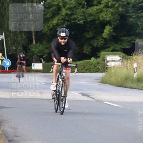 25.08.2024 - Elbe Triathlon Hamburg Fuchs,  Jonas http://msf.ph/oto/6837796 25.08.2024 08:51:38 Radfahren 180, 187 meine-sportfotos.de