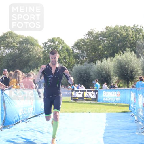 25.08.2024 - Elbe Triathlon Hamburg H.Heesch http://msf.ph/oto/6837799 25.08.2024 10:22:29 Ziel 37, 105 meine-sportfotos.de