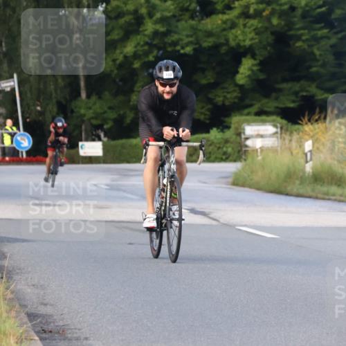 25.08.2024 - Elbe Triathlon Hamburg Fuchs,  Jonas http://msf.ph/oto/6837800 25.08.2024 08:51:38 Radfahren 180, 187 meine-sportfotos.de