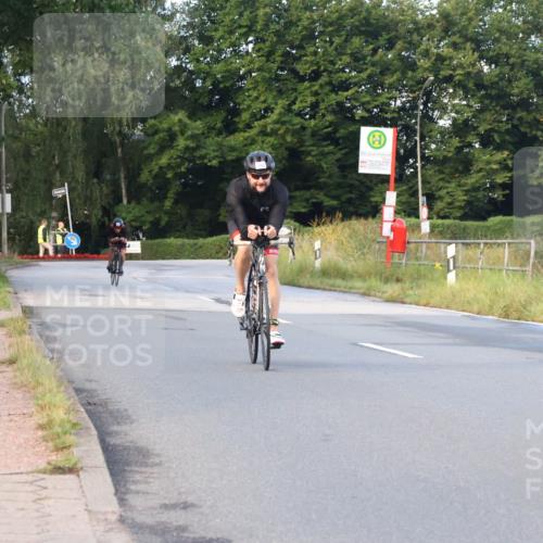 25.08.2024 - Elbe Triathlon Hamburg Fuchs,  Jonas http://msf.ph/oto/6837809 25.08.2024 08:51:38 Radfahren 180, 187 meine-sportfotos.de