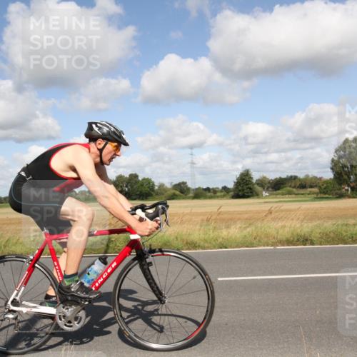 25.08.2024 - Elbe Triathlon Hamburg Fuchs,  Jonas http://msf.ph/oto/6837823 25.08.2024 10:46:15 Radfahren 680, 542, 1453 meine-sportfotos.de