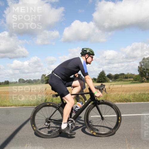 25.08.2024 - Elbe Triathlon Hamburg Fuchs,  Jonas http://msf.ph/oto/6837854 25.08.2024 10:46:26 Radfahren 754, 709, 1436, 723 meine-sportfotos.de