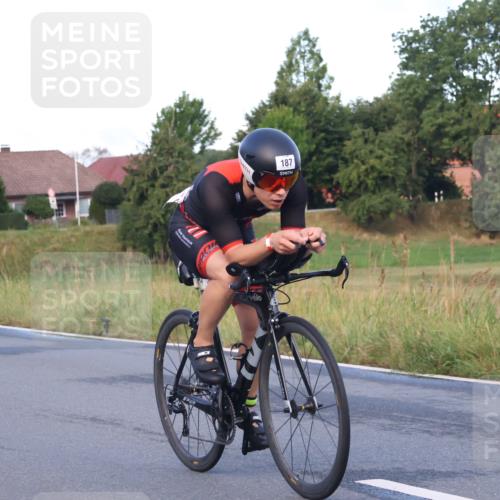 25.08.2024 - Elbe Triathlon Hamburg Fuchs,  Jonas http://msf.ph/oto/6837881 25.08.2024 08:51:43 Radfahren 180, 187 meine-sportfotos.de