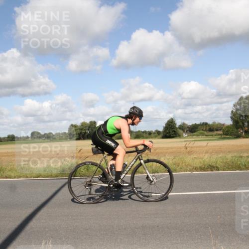 25.08.2024 - Elbe Triathlon Hamburg Fuchs,  Jonas http://msf.ph/oto/6837882 25.08.2024 10:46:42 Radfahren 382, 603, 562, 574, 527 meine-sportfotos.de