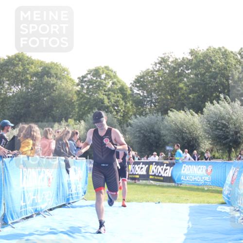 25.08.2024 - Elbe Triathlon Hamburg H.Heesch http://msf.ph/oto/6837929 25.08.2024 10:23:19 Ziel 56, 61 meine-sportfotos.de