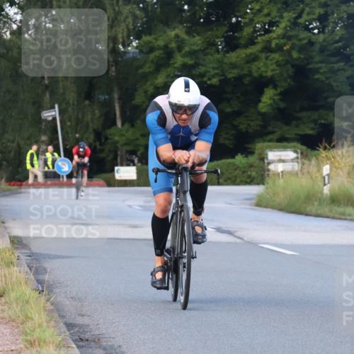 25.08.2024 - Elbe Triathlon Hamburg Fuchs,  Jonas http://msf.ph/oto/6837934 25.08.2024 08:52:39 Radfahren 71, 176, 79 meine-sportfotos.de