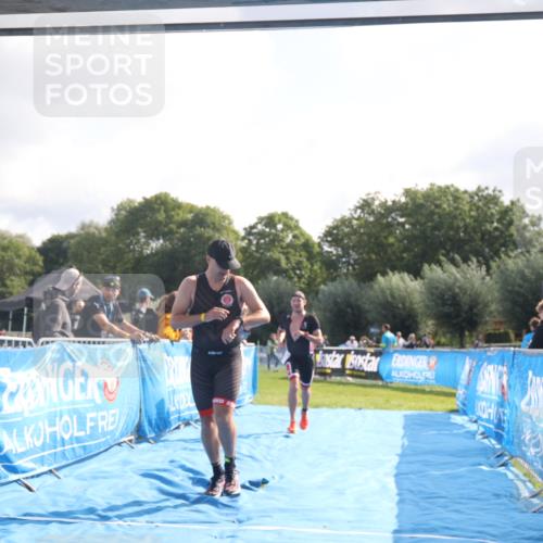 25.08.2024 - Elbe Triathlon Hamburg H.Heesch http://msf.ph/oto/6837955 25.08.2024 10:23:19 Ziel 56, 61 meine-sportfotos.de
