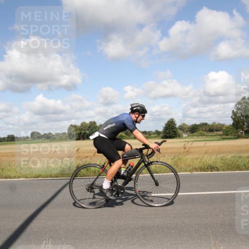 25.08.2024 - Elbe Triathlon Hamburg Fuchs,  Jonas http://msf.ph/oto/6837957 25.08.2024 10:47:43 Radfahren 686, 763, 743 meine-sportfotos.de