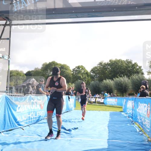 25.08.2024 - Elbe Triathlon Hamburg H.Heesch http://msf.ph/oto/6837964 25.08.2024 10:23:20 Ziel 56, 61 meine-sportfotos.de