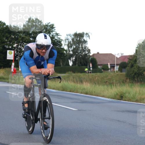 25.08.2024 - Elbe Triathlon Hamburg Fuchs,  Jonas http://msf.ph/oto/6837965 25.08.2024 08:52:40 Radfahren 71, 176, 79 meine-sportfotos.de