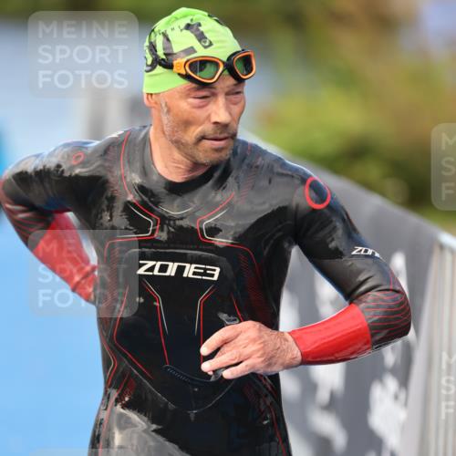 25.08.2024 - Elbe Triathlon Hamburg H.Heesch http://msf.ph/oto/6837973 25.08.2024 08:40:38 Schwimmen 62, 73, 107 meine-sportfotos.de