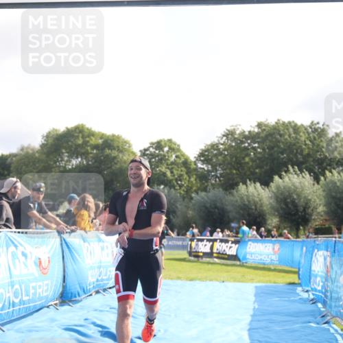 25.08.2024 - Elbe Triathlon Hamburg H.Heesch http://msf.ph/oto/6837990 25.08.2024 10:23:21 Ziel 56, 61 meine-sportfotos.de