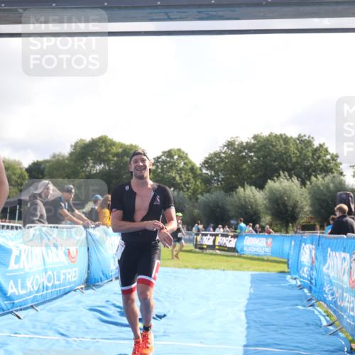 25.08.2024 - Elbe Triathlon Hamburg H.Heesch http://msf.ph/oto/6838006 25.08.2024 10:23:21 Ziel 56, 61 meine-sportfotos.de