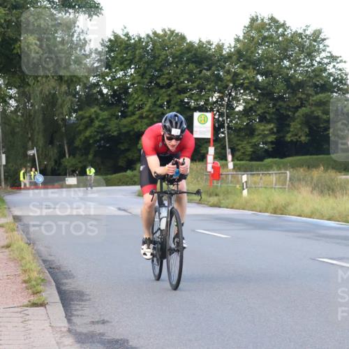 25.08.2024 - Elbe Triathlon Hamburg Fuchs,  Jonas http://msf.ph/oto/6838009 25.08.2024 08:52:44 Radfahren 71, 176, 79 meine-sportfotos.de