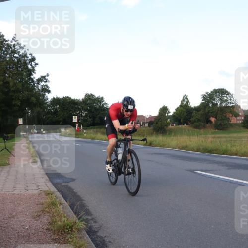 25.08.2024 - Elbe Triathlon Hamburg Fuchs,  Jonas http://msf.ph/oto/6838025 25.08.2024 08:52:45 Radfahren 71, 176, 79, 190 meine-sportfotos.de