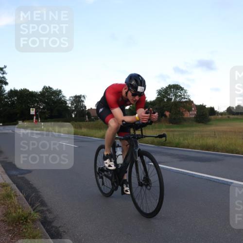25.08.2024 - Elbe Triathlon Hamburg Fuchs,  Jonas http://msf.ph/oto/6838027 25.08.2024 08:52:45 Radfahren 71, 176, 79, 190 meine-sportfotos.de