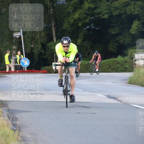 25.08.2024 - Elbe Triathlon Hamburg Fuchs,  Jonas http://msf.ph/oto/6838039 25.08.2024 08:52:49 Radfahren 79, 190 meine-sportfotos.de