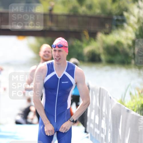 25.08.2024 - Elbe Triathlon Hamburg H.Heesch http://msf.ph/oto/6838046 25.08.2024 14:04:50 Schwimmen 24, 26, 27, 31 meine-sportfotos.de